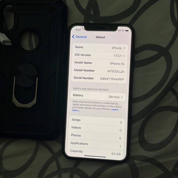 IPHONE XS - Picture 4 of 4